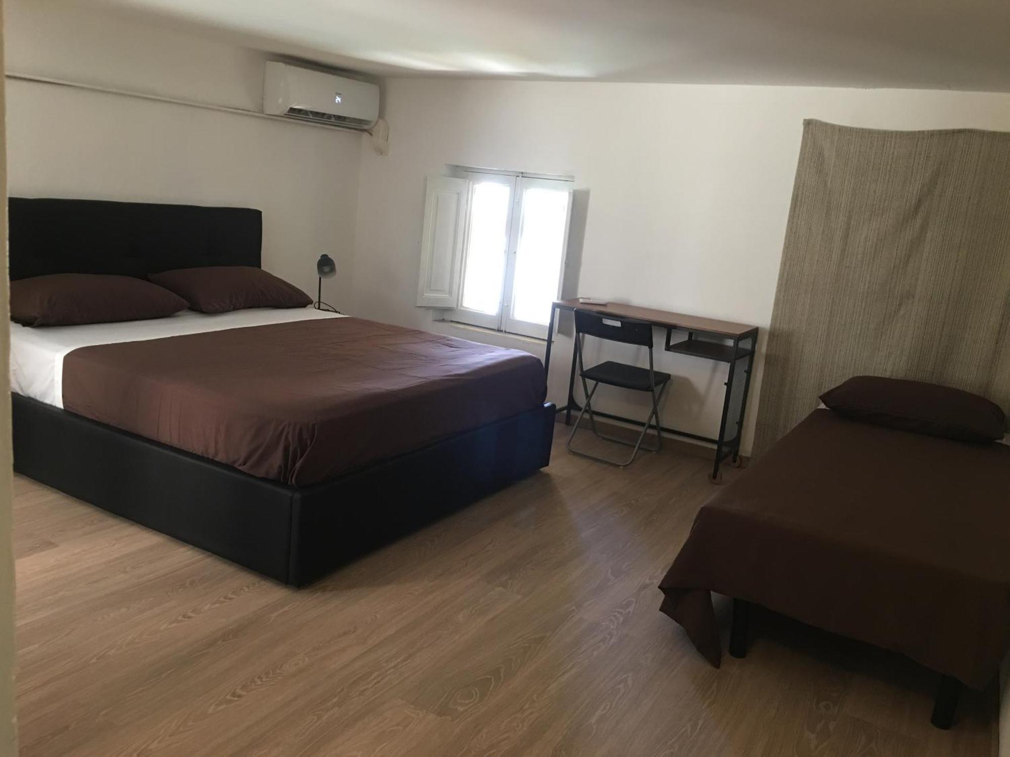 Bohemian Apartment Terrace Downtown Катанія Екстер'єр фото